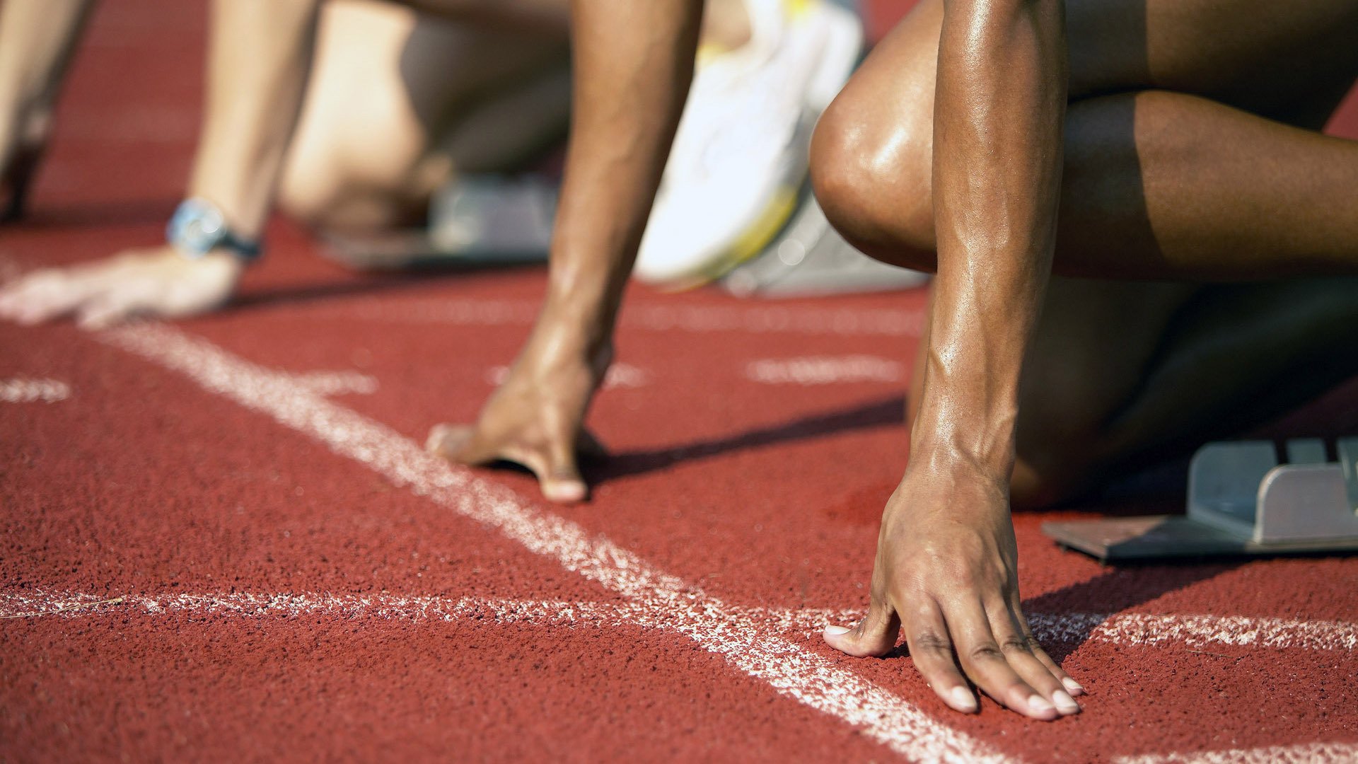 戴维·帕特森凭借出色的全局把控，帮助袋鼠队轻松击败对手，戴维a帕特森