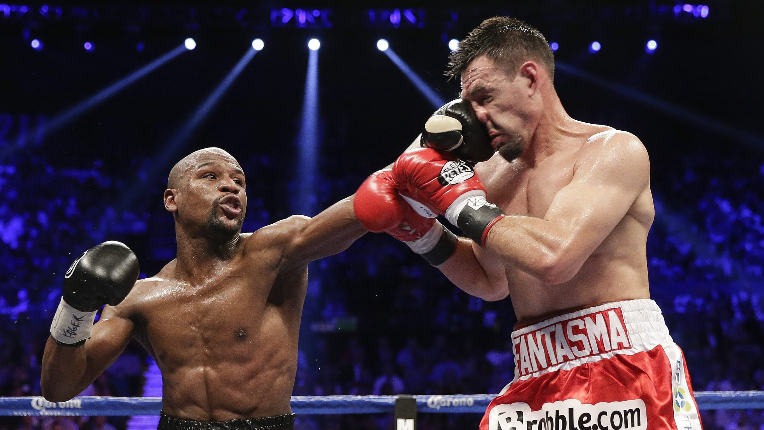 开云体育下载app-英超激烈角逐：场场精彩，悬念不断！，英超每轮集锦