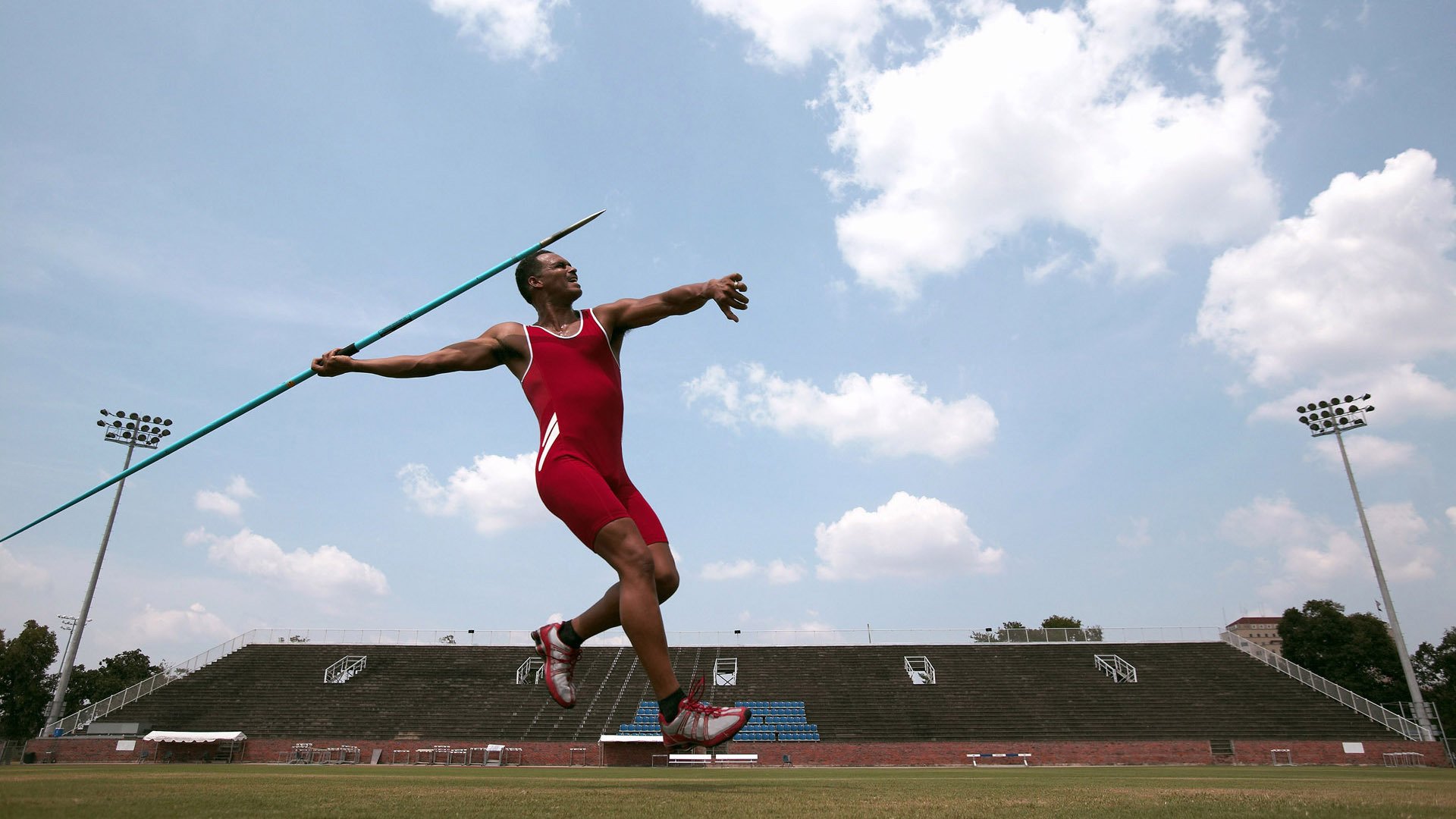 开云app注册-马里特·斯滕伯根100米自由泳赛场表现稳健